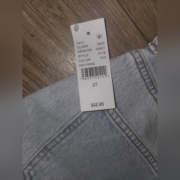 Pacsun Women's Light Wash Denim Cut Off Shorts Size 27 - Picture 2 of 5